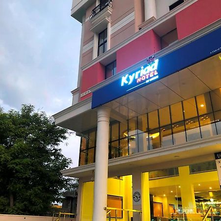 Kyriad Hotel Vijayapura By Othpl Bijāpur エクステリア 写真