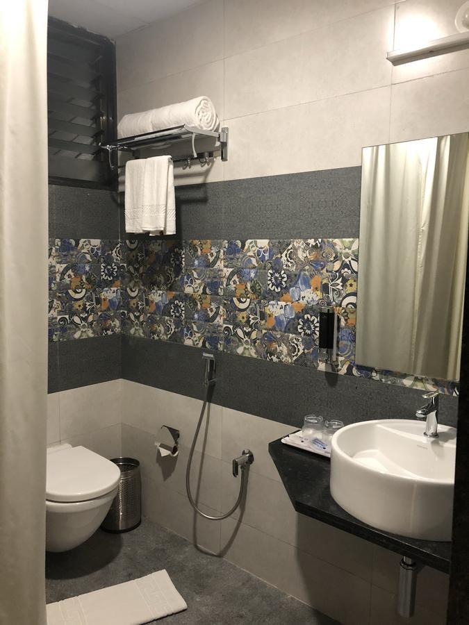 Kyriad Hotel Vijayapura By Othpl Bijāpur エクステリア 写真