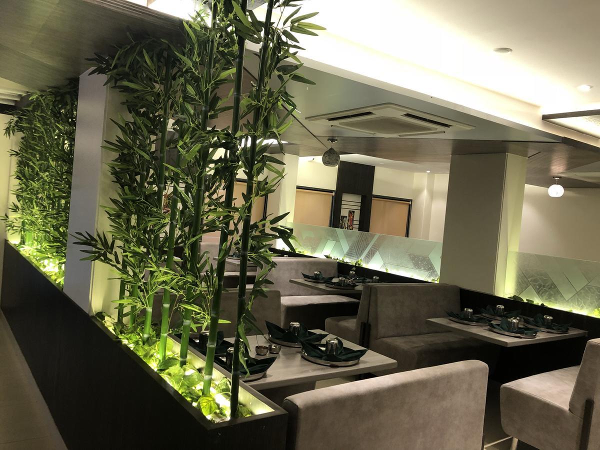 Kyriad Hotel Vijayapura By Othpl Bijāpur エクステリア 写真