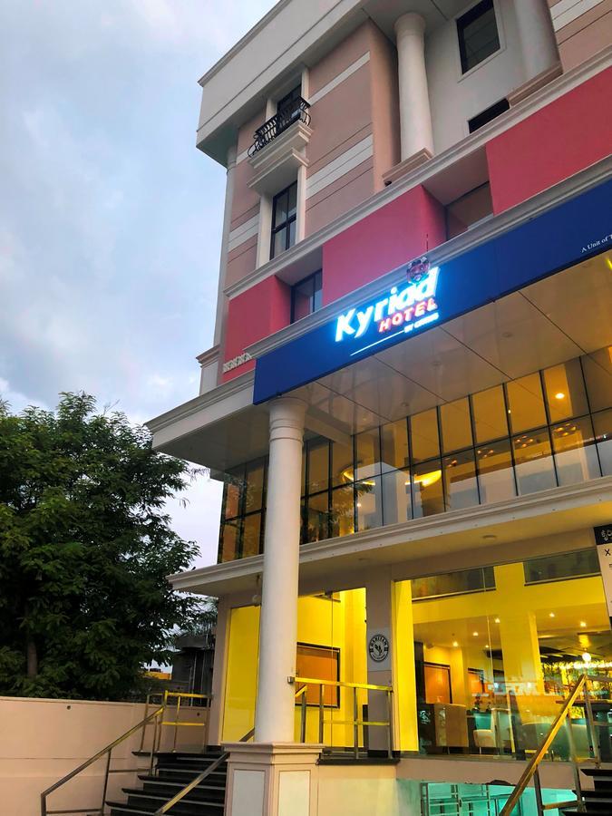 Kyriad Hotel Vijayapura By Othpl Bijāpur エクステリア 写真