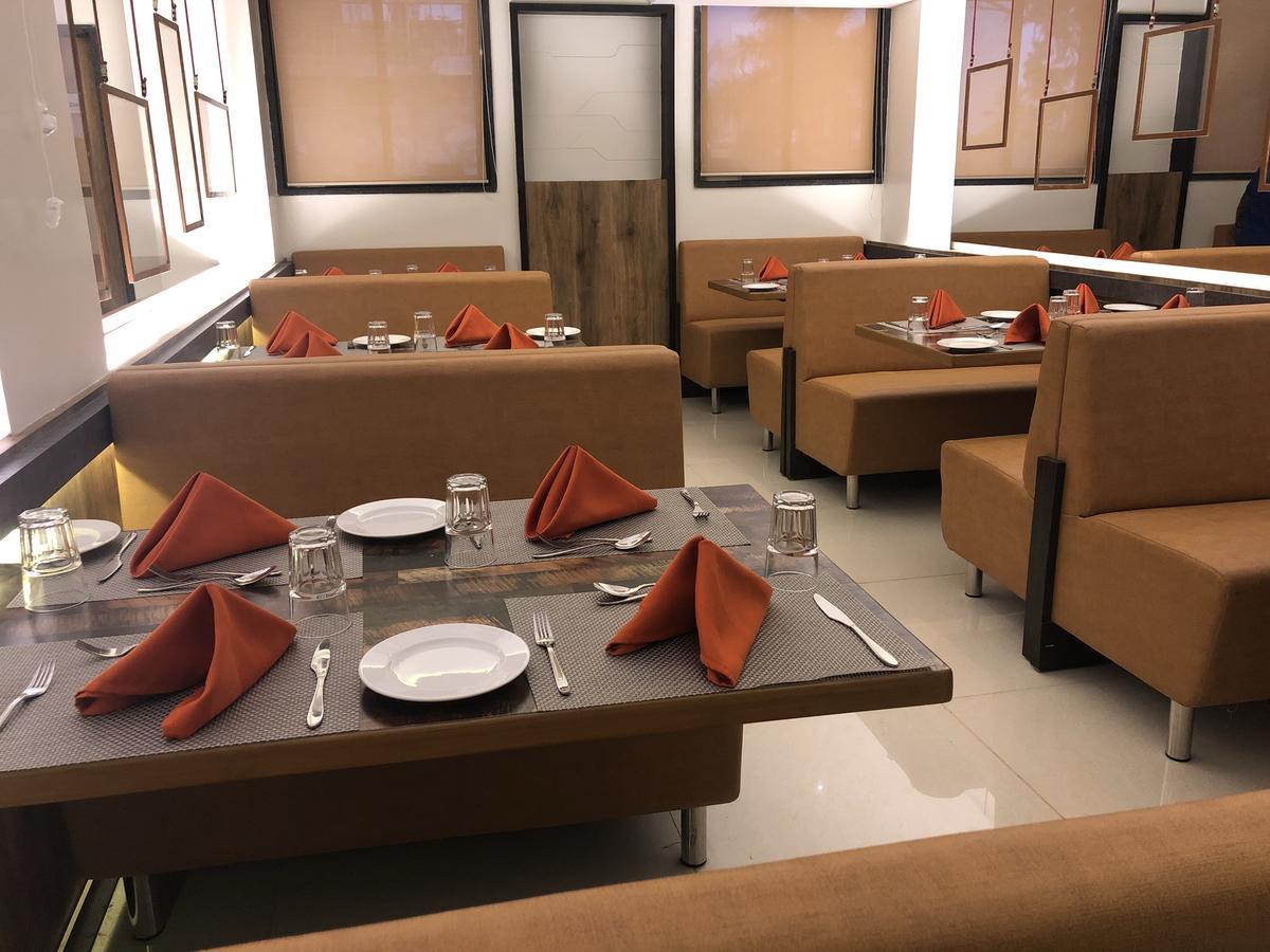 Kyriad Hotel Vijayapura By Othpl Bijāpur エクステリア 写真