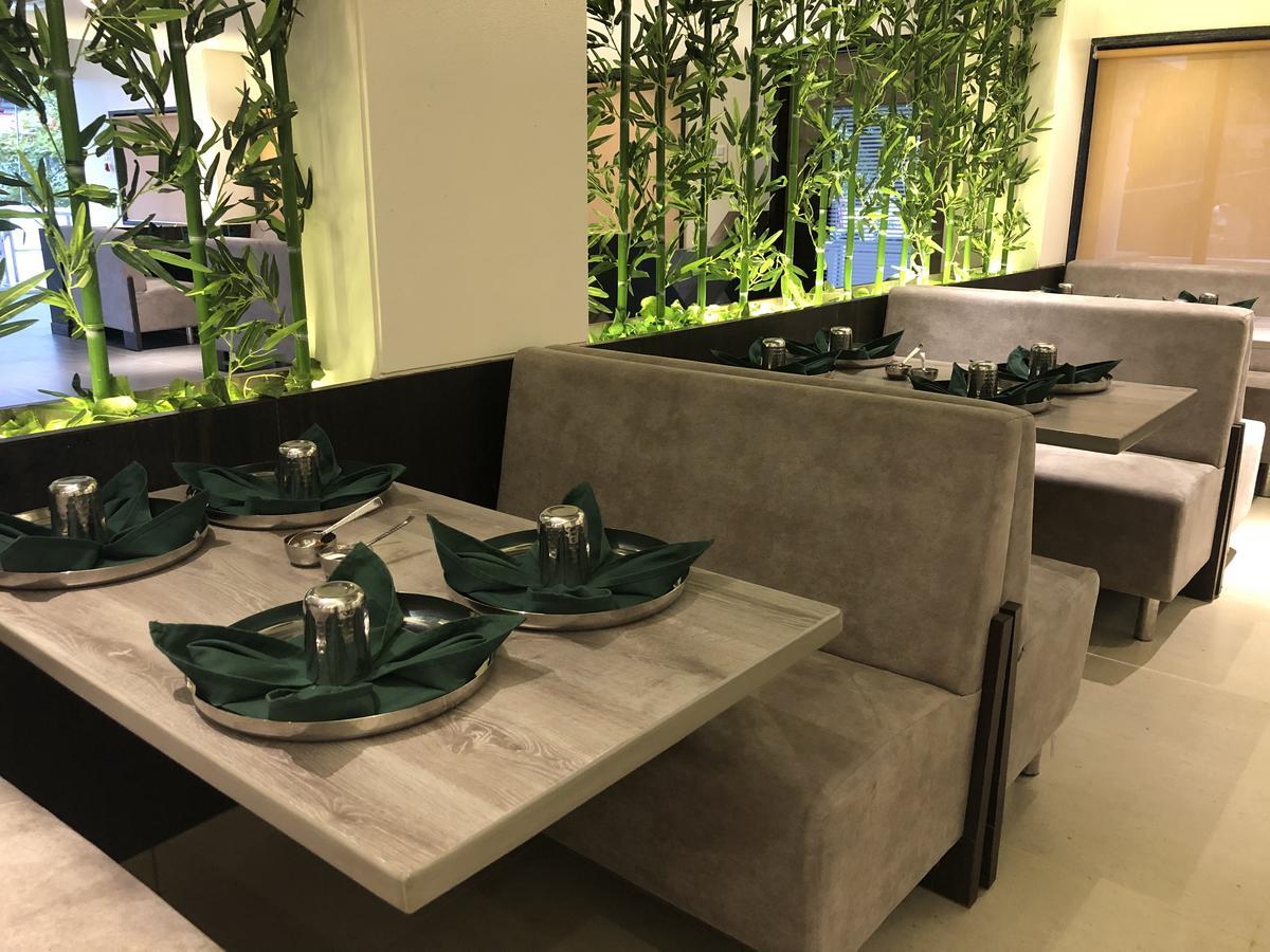 Kyriad Hotel Vijayapura By Othpl Bijāpur エクステリア 写真