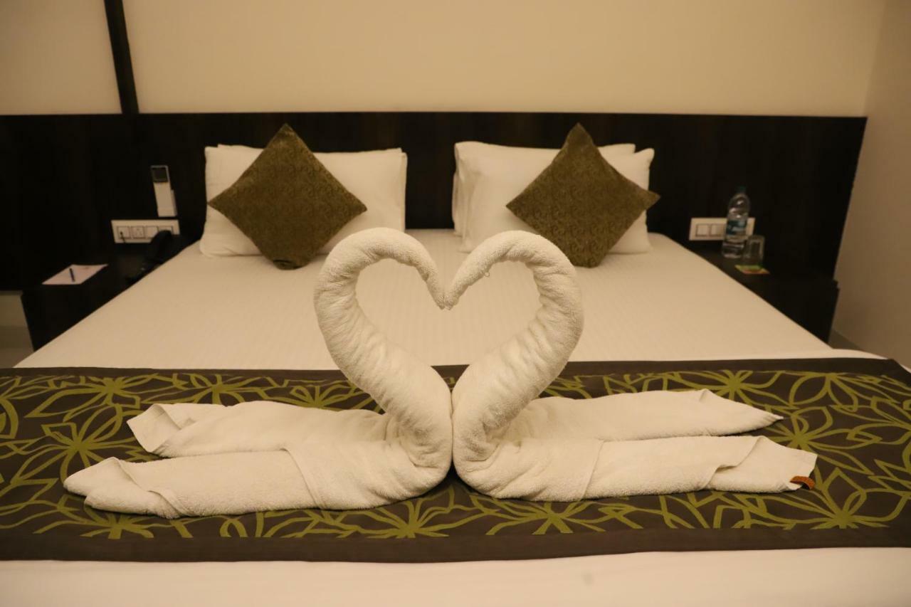 Kyriad Hotel Vijayapura By Othpl Bijāpur エクステリア 写真
